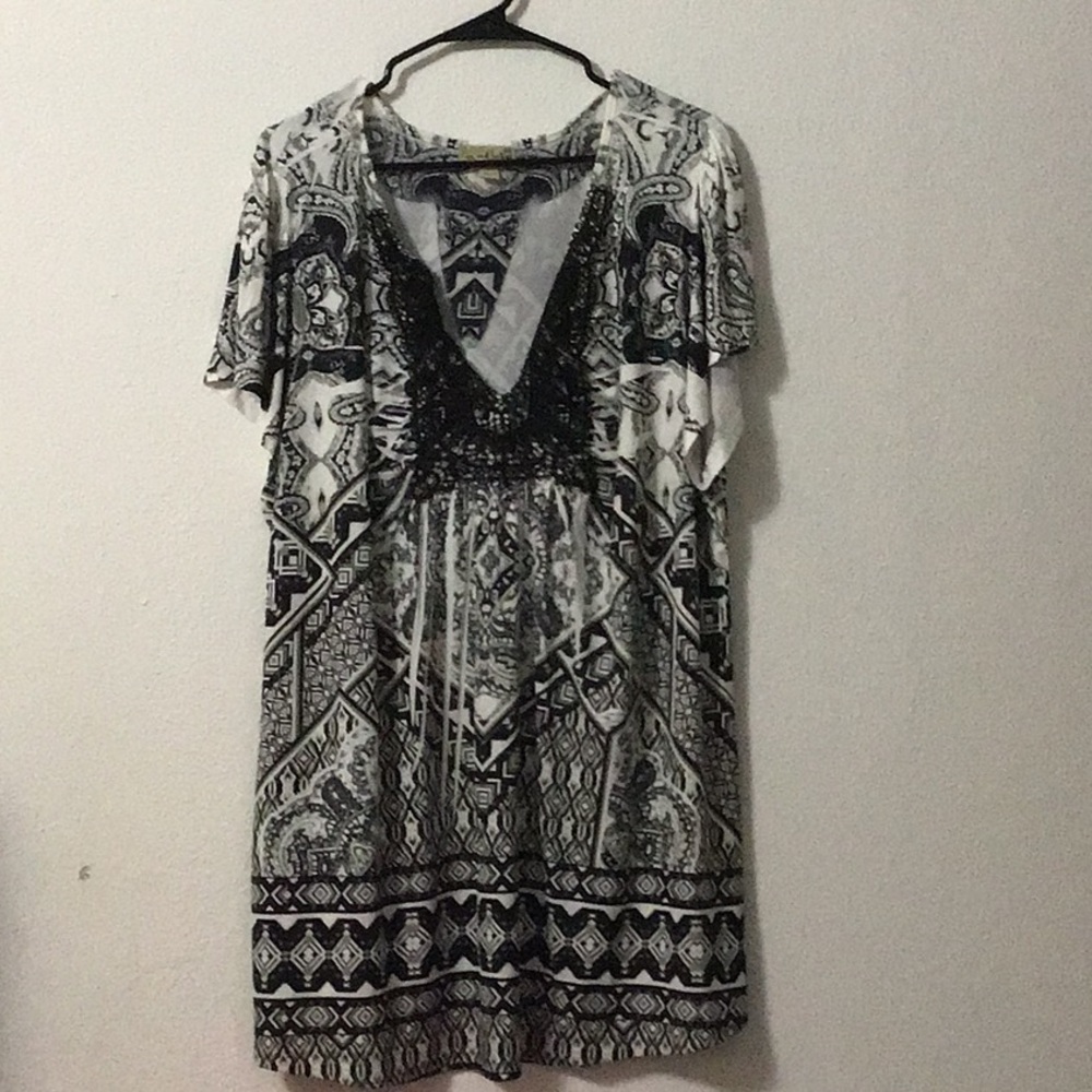 Live and let live blouse Like New